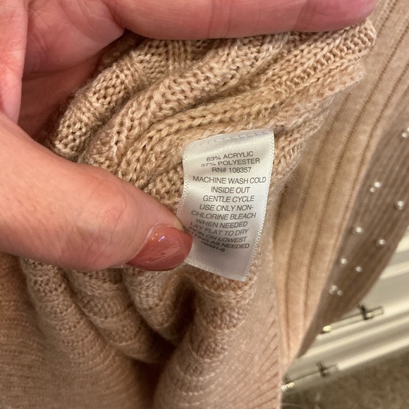 Liz Claiborne Tan Ribbed Knit Sweater with pretty pearl embellished sleeves - Picture 7 of 7